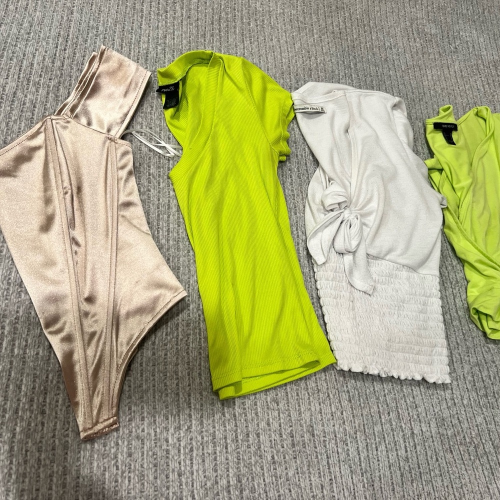 Blouses - Picture 2 of 6